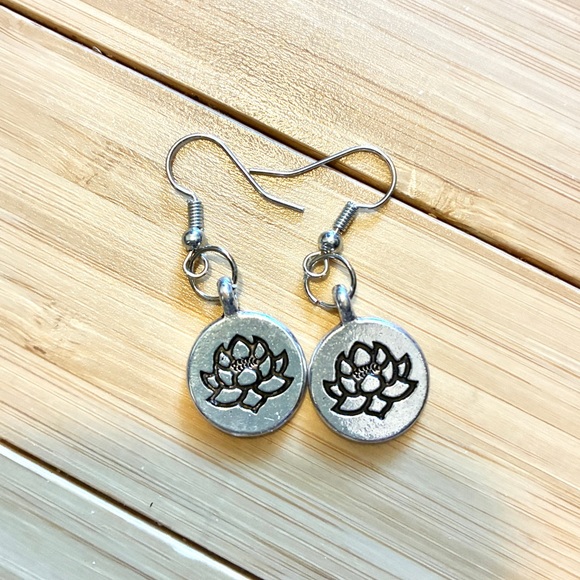 Artisan Jewelry - Silver Lotus Flower Earrings
